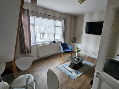 2 Bed Flat, St. Albans Road, DA1