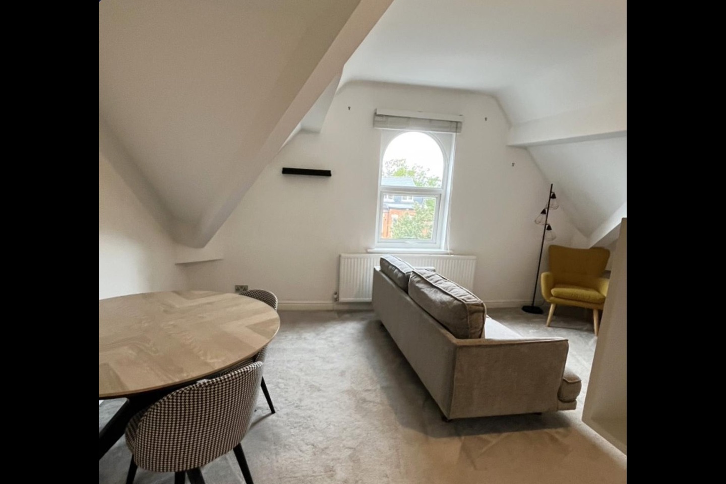 Didsbury Studio Flat, Old Lansdowne Road, M20 To Rent Now for £895.