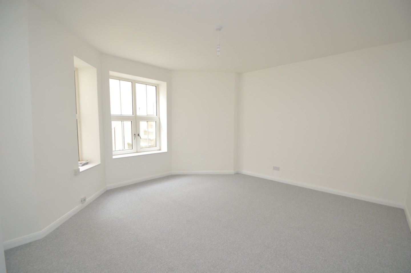 St. LeonardsOnSea 2 Bed Flat, Warrior Square, TN37 To Rent Now
