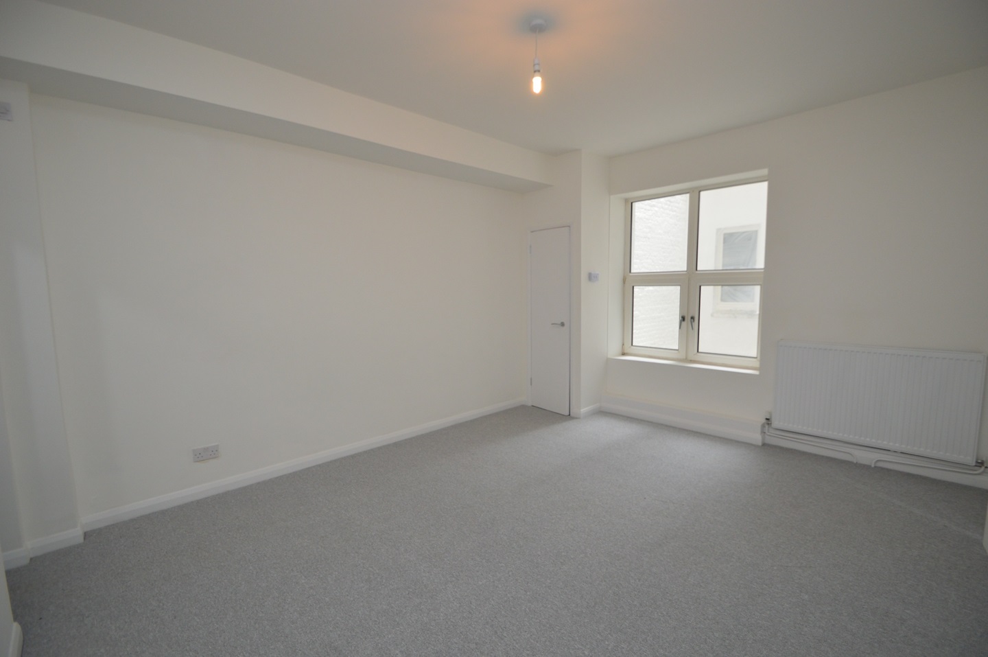 St. LeonardsOnSea 2 Bed Flat, Warrior Square, TN37 To Rent Now