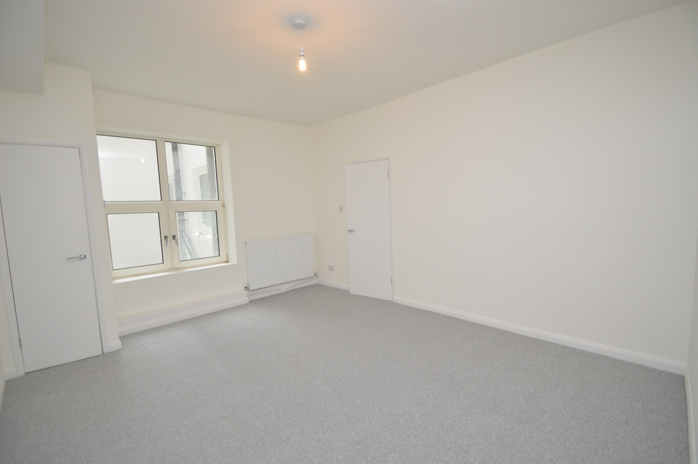 St. LeonardsOnSea 2 Bed Flat, Warrior Square, TN37 To Rent Now