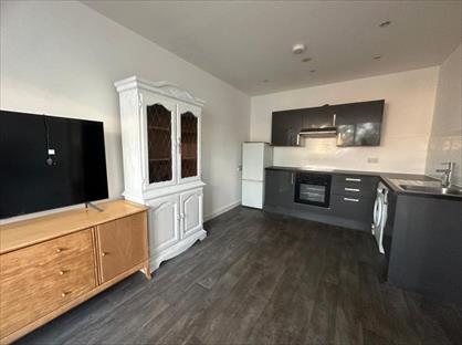 2 Bed Flat, Arundel Street, PO1