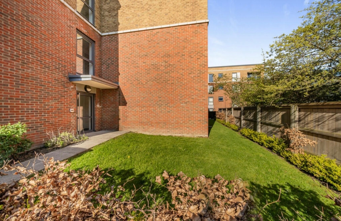 Ruislip 2 Bed Flat, Arla Place, HA4 To Rent Now for £1,900.00 p/m