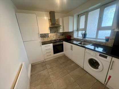 1 Bed Flat, North St, IG11