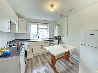 2 Bed Flat, Forest Lane, E15