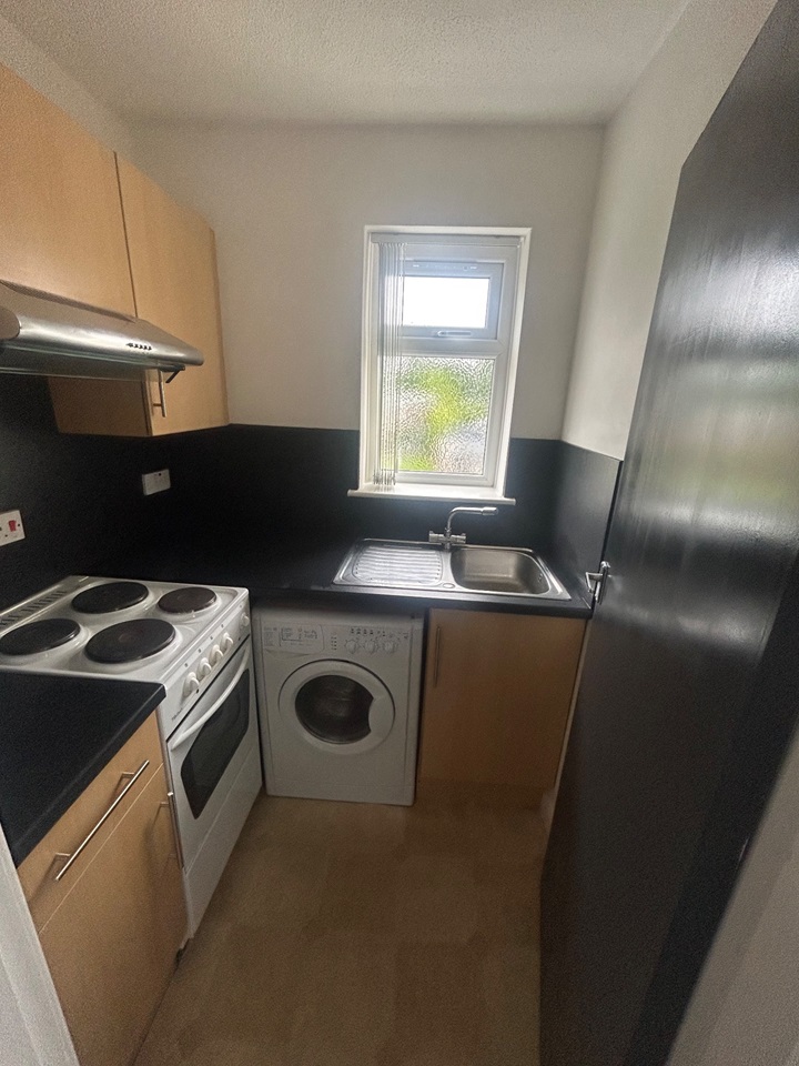 Buckley 2 Bed Flat, The Old Fire Station, CH7 To Rent Now for £625.