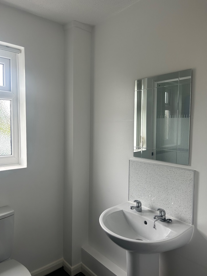 Buckley 2 Bed Flat, The Old Fire Station, CH7 To Rent Now for £625.