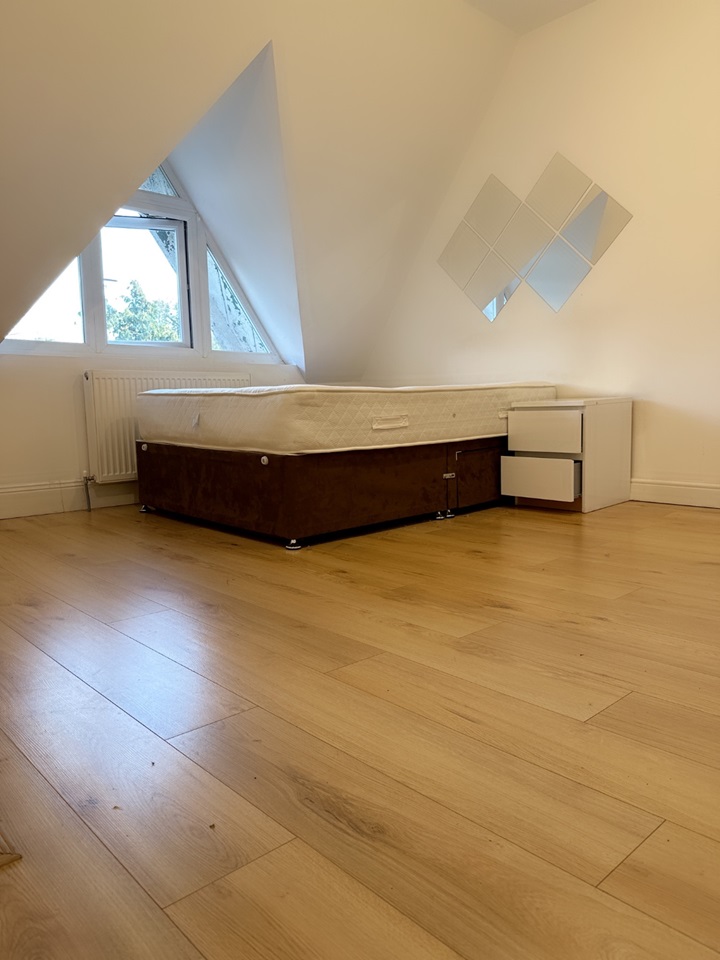 Bournemouth Studio Flat, Wimborne Road, BH2 To Rent Now for £950.00 p/m