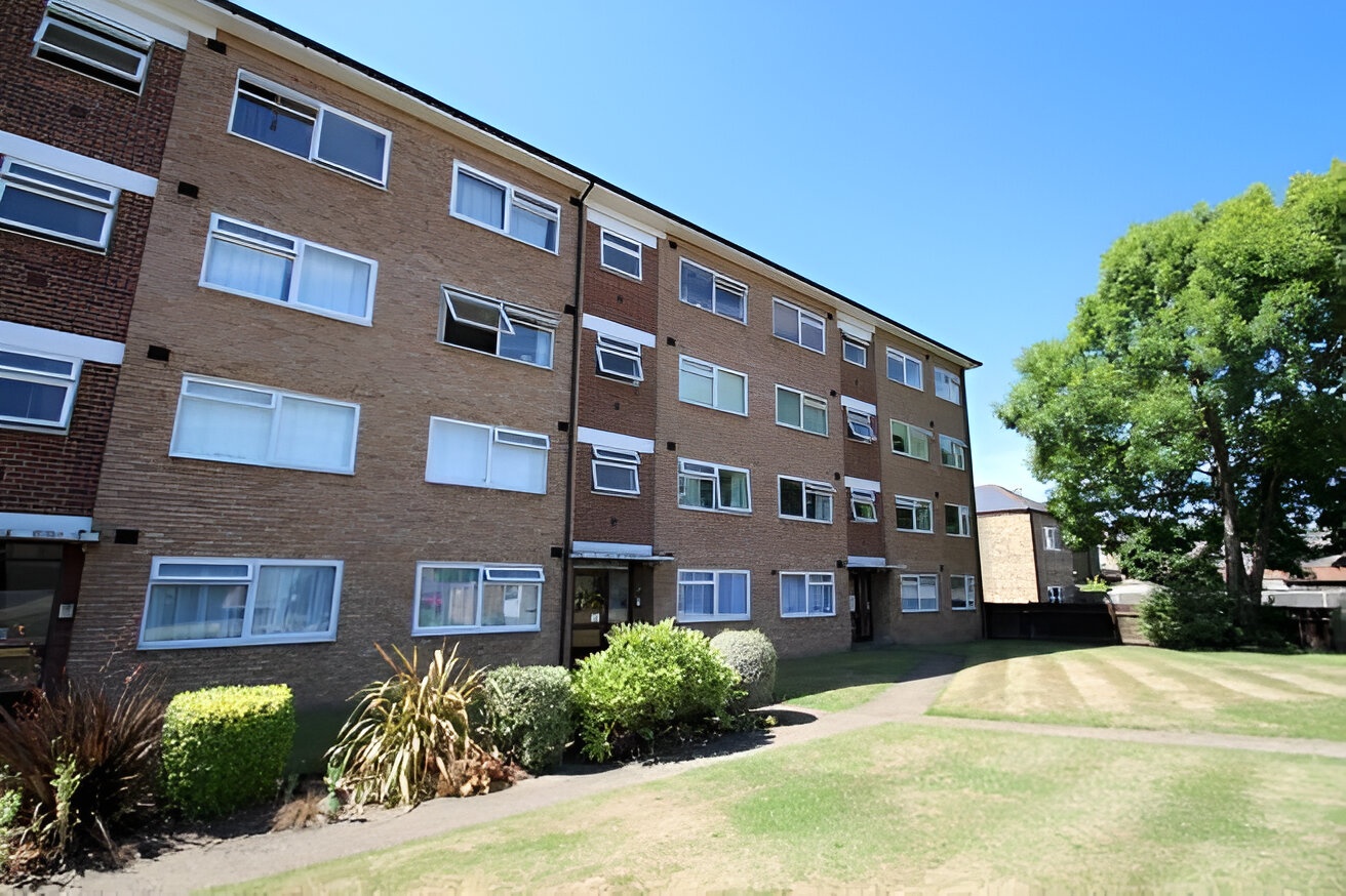 Beckenham 1 Bed Flat, Beckenham, BR3 To Rent Now for £1,395.00 p/m