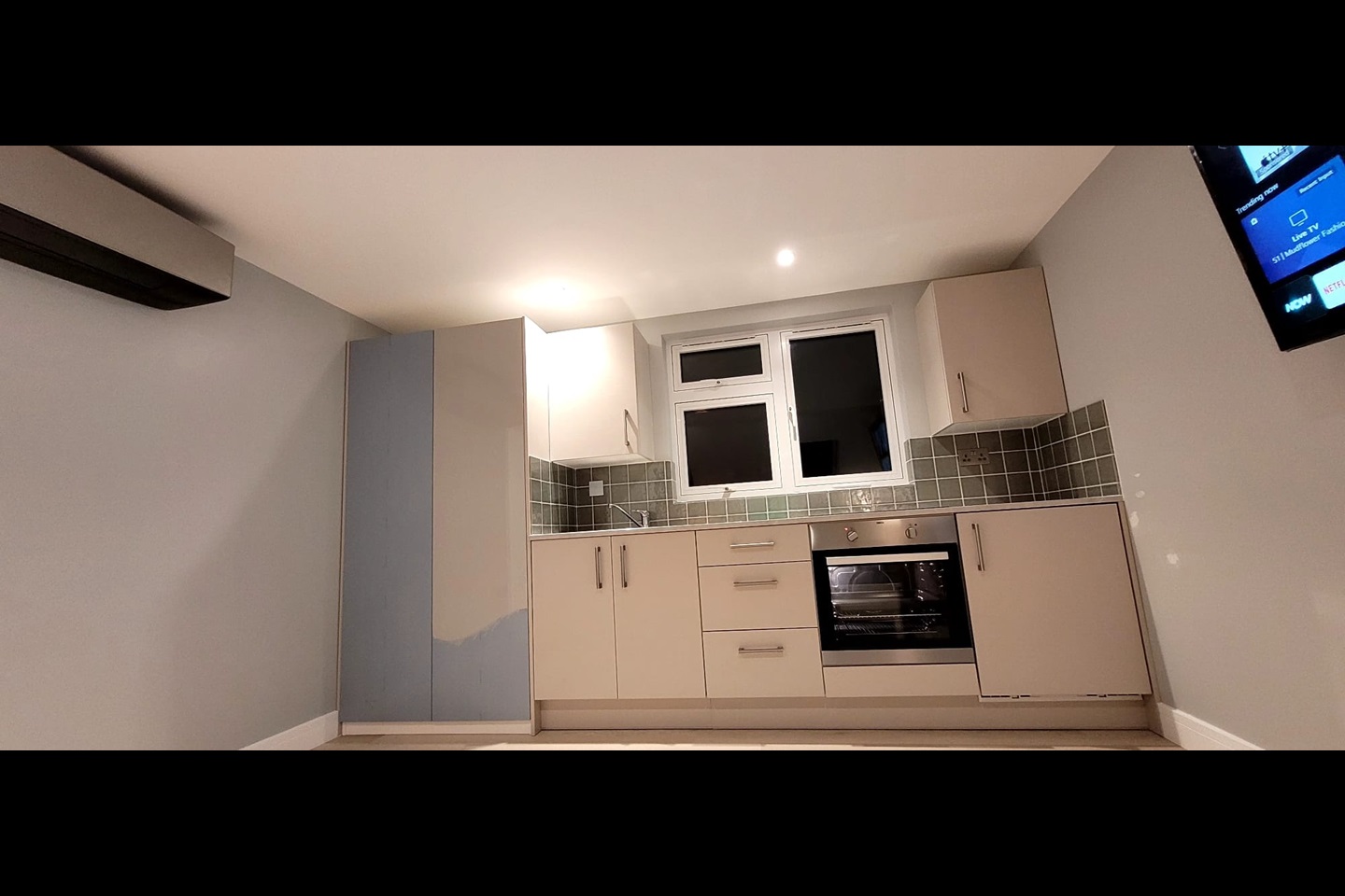 Morden Room in a Shared House, Hartland Road, SM4 To Rent Now for £