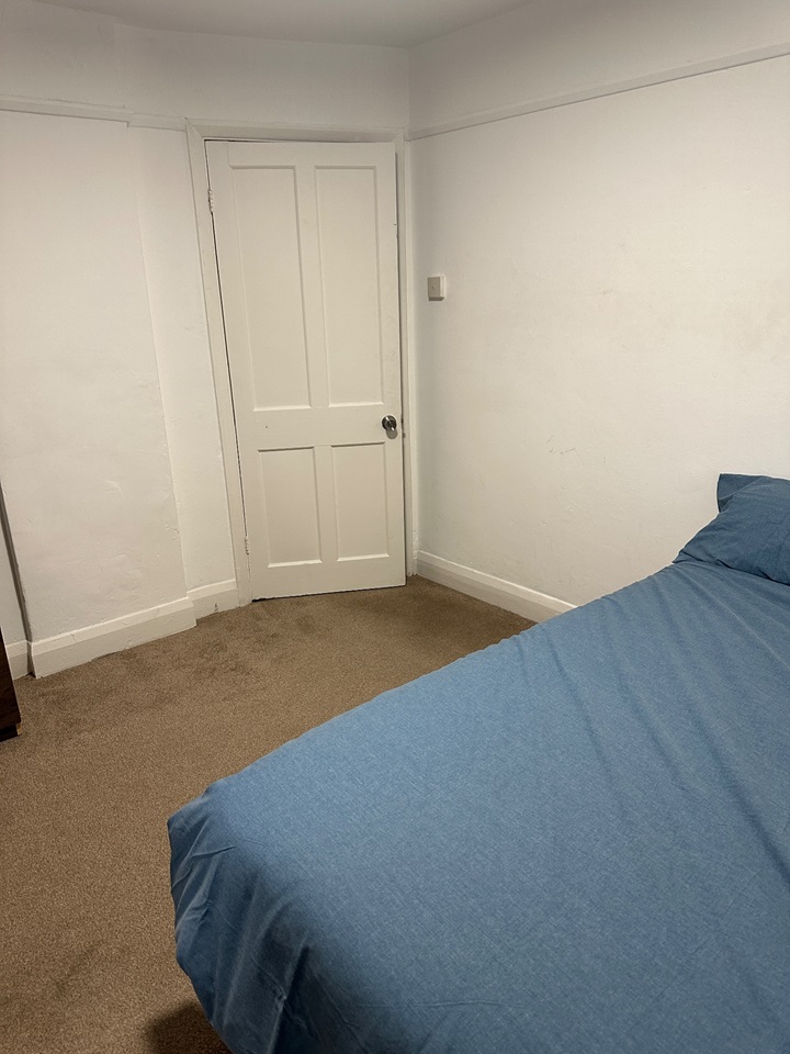 London Room in a Shared House, Hoylake Road, W3 To Rent Now for £