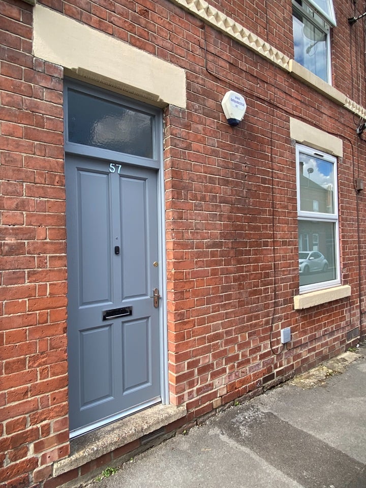 1 Bed Flat, Sherbrooke Road, NG5 photo 2