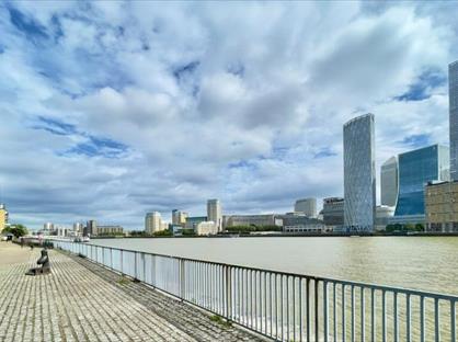 2 Bed Flat, Tivoli Court, SE16