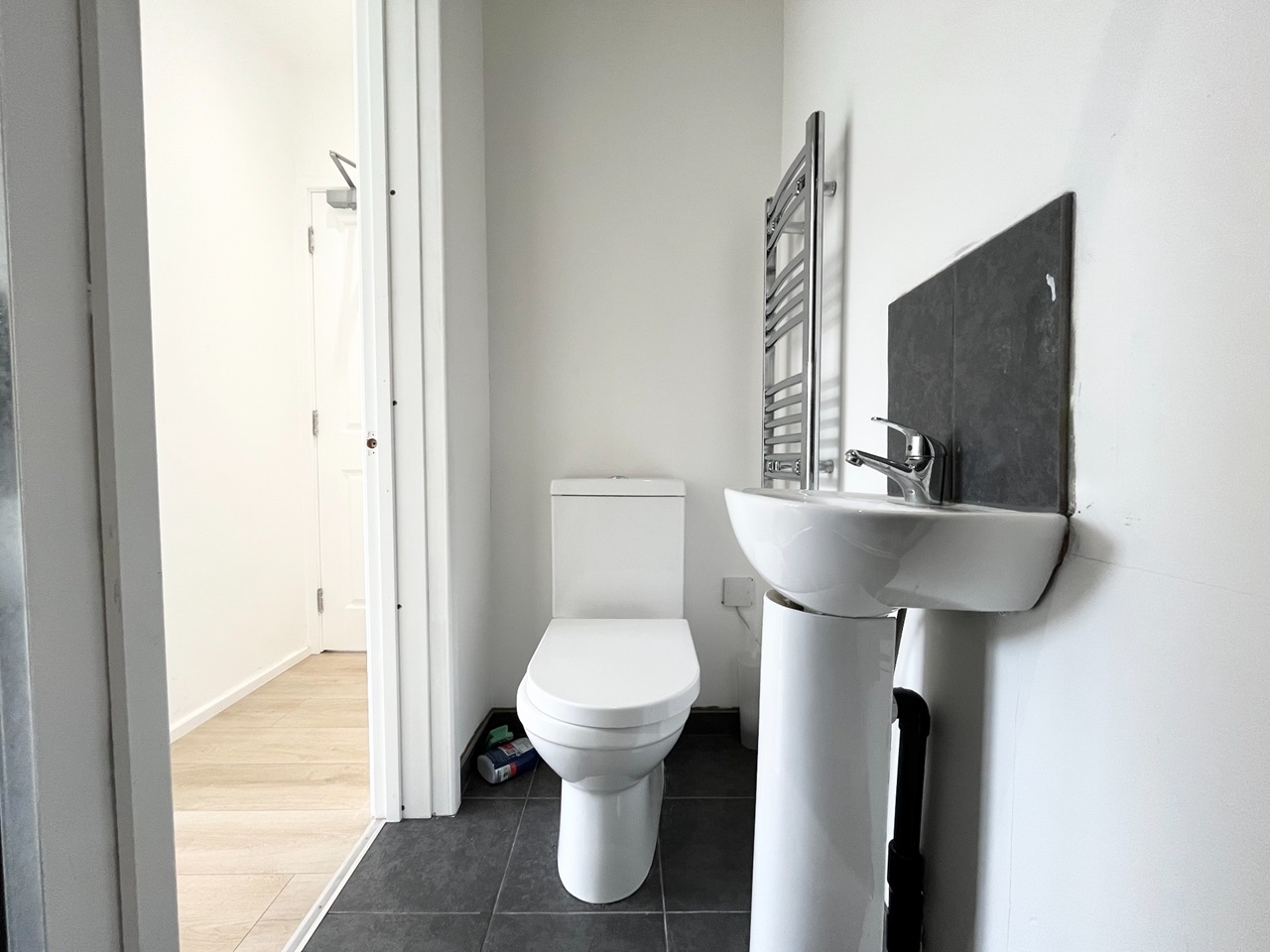 Potters Bar Studio Flat, Barr Road, EN6 To Rent Now for £1,146.86 p/m