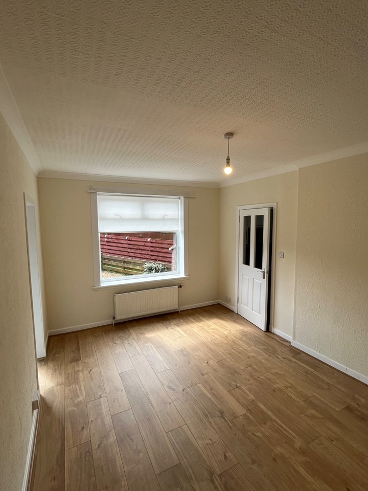 Edinburgh 3 Bed Flat, Carrick Knowe Parkway, EH12 To Rent Now for £