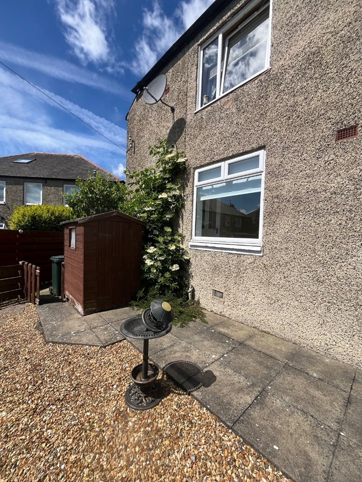 Edinburgh 3 Bed Flat, Carrick Knowe Parkway, EH12 To Rent Now for £