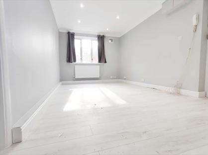 1 Bed Flat, London Road, SM4