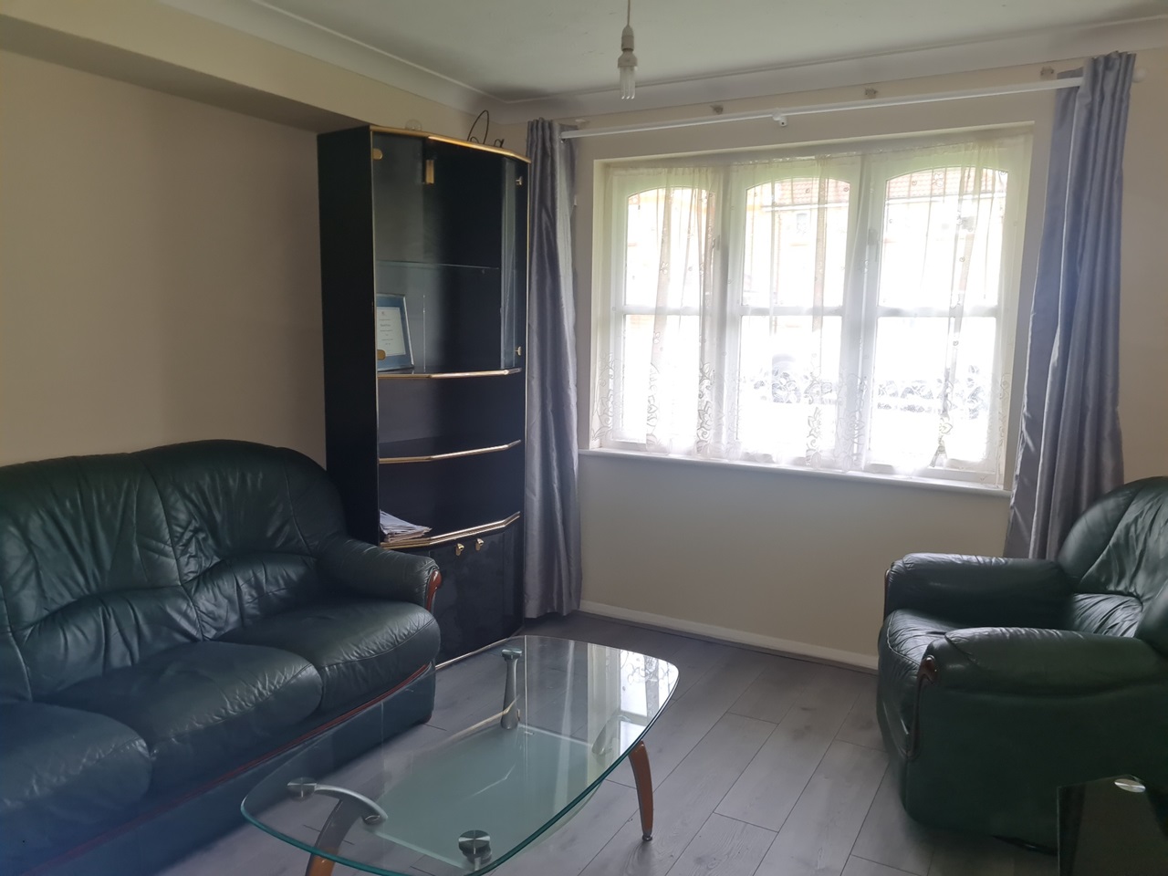 Hounslow 2 Bed Flat, Stirling Grove, TW3 To Rent Now for £1,950.00 p/m