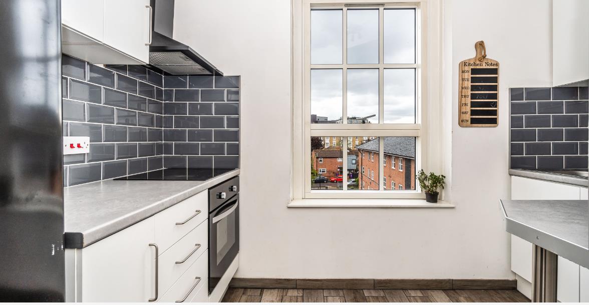 London Studio Flat, Wilmot Street, E2 To Rent Now for £1,550.00 p/m