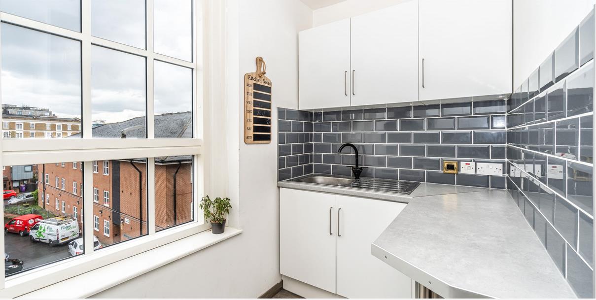 London Studio Flat, Wilmot Street, E2 To Rent Now for £1,550.00 p/m