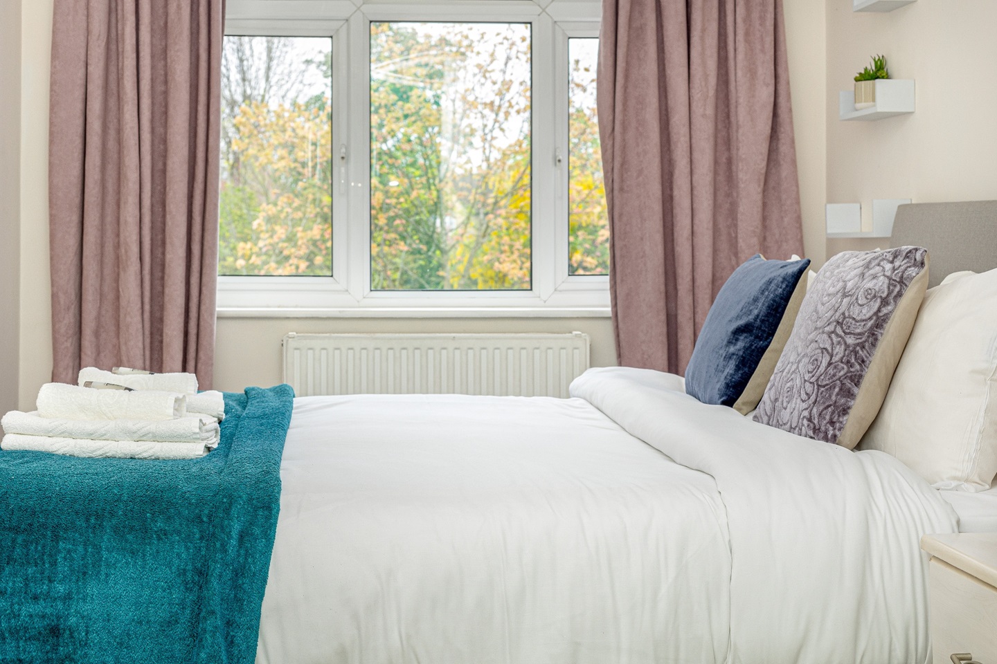 London 3 Bed SemiDetached House, Avalon Road, W13 To Rent Now for