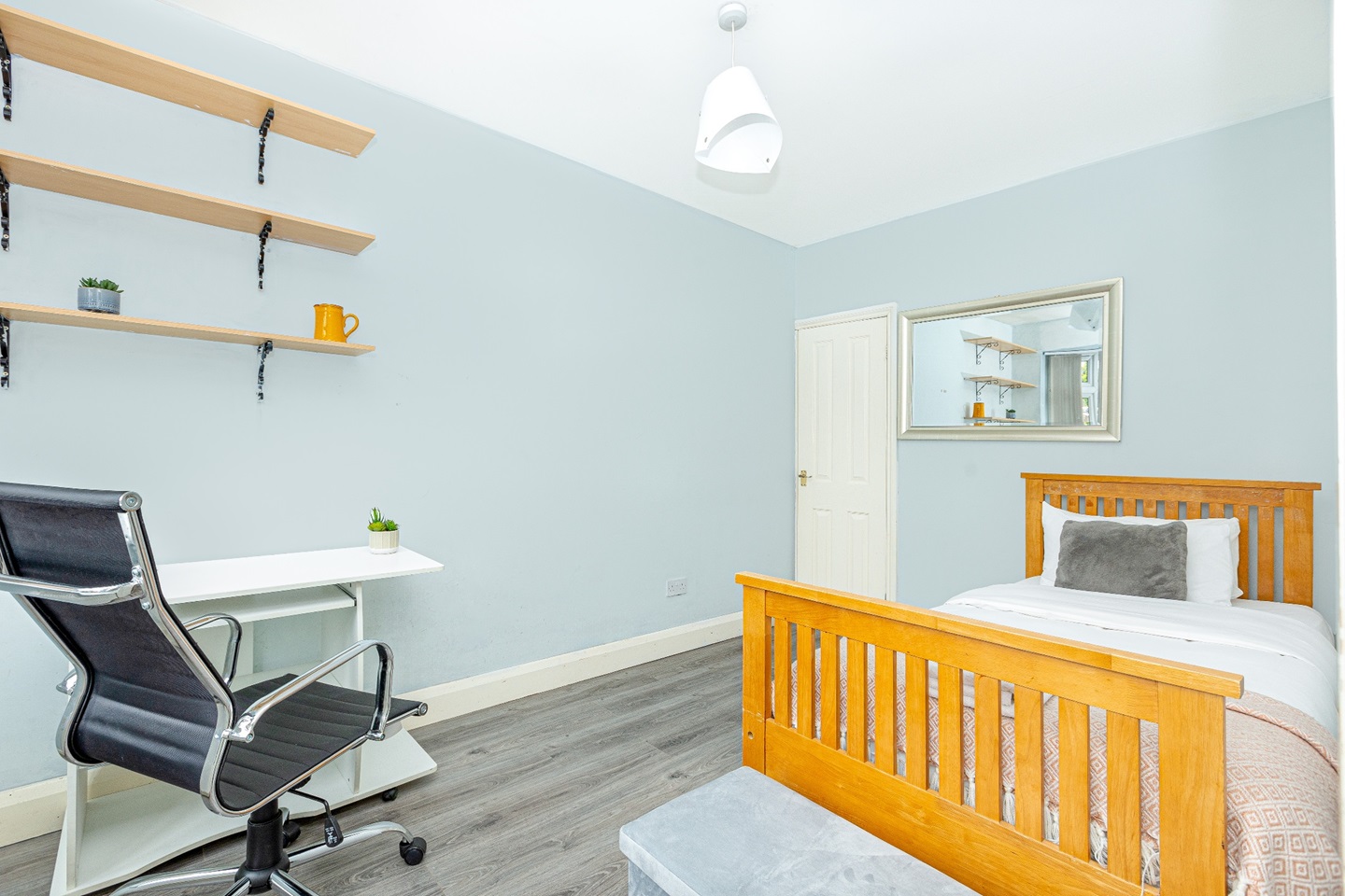 London 3 Bed SemiDetached House, Avalon Road, W13 To Rent Now for