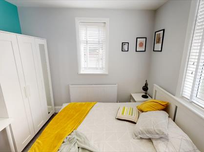 Room in a Shared House, Bingham Street, M27