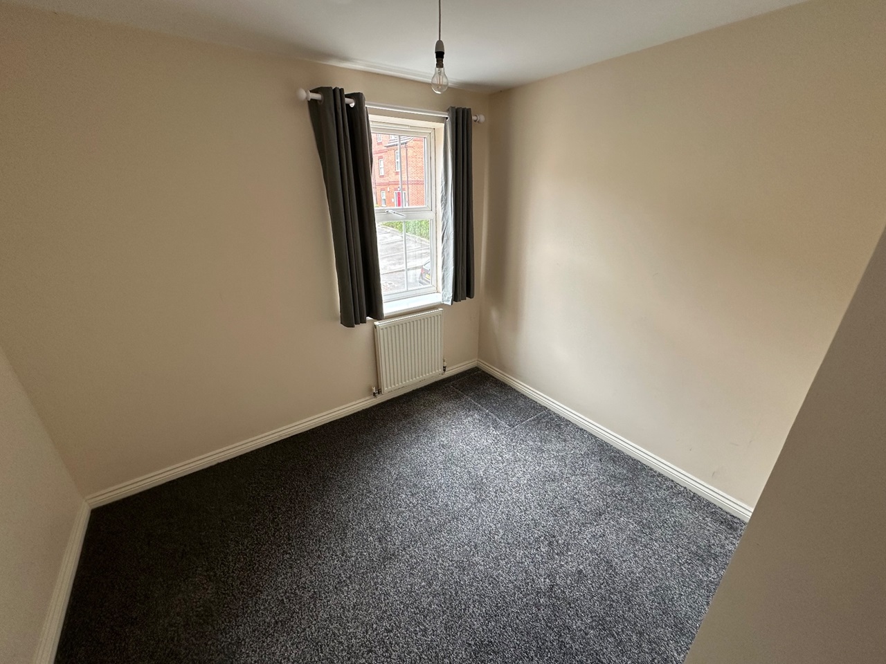 2 Bed Flat, Gilbert Close, NG5 photo 5