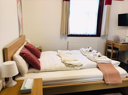 Room in a Shared House, Ford Square, E1