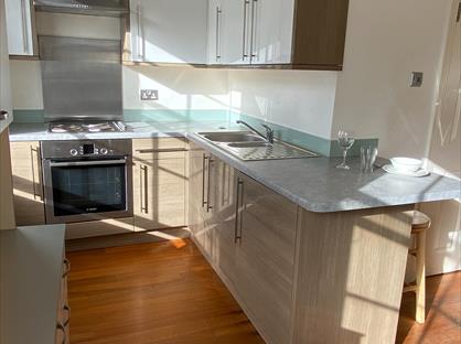 Studio Flat, Winchester Street, SW1V