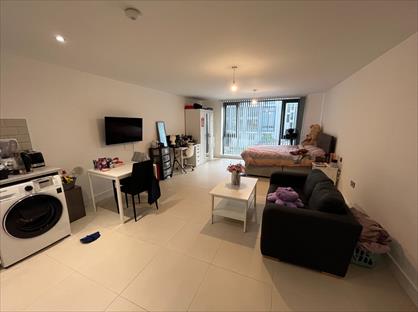 Studio Flat, Clarendon Road, LS2