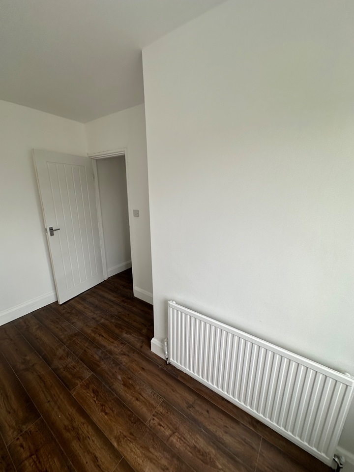 Dagenham 2 Bed Terraced House, Heathway, RM9 To Rent Now for £2,000