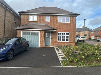 4 Bed Detached House, Thomas Crouch Drive, OX14