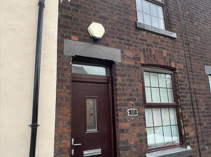 2 Bed Terraced House, Old Quay Street, WA7