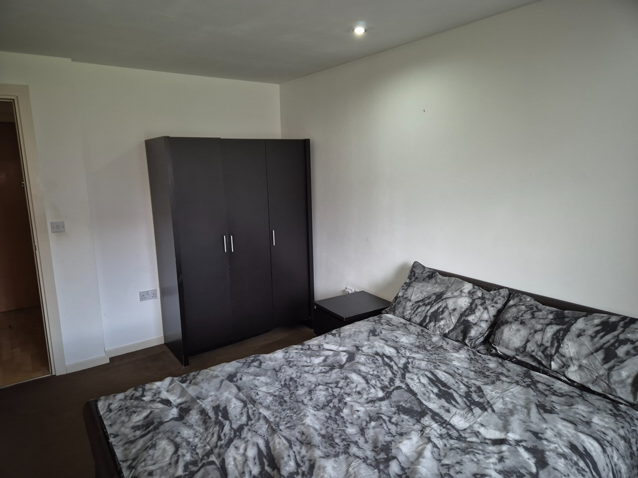 Birmingham 1 Bed Flat, Masshouse Plaza, B5 To Rent Now for £895.00 p/m