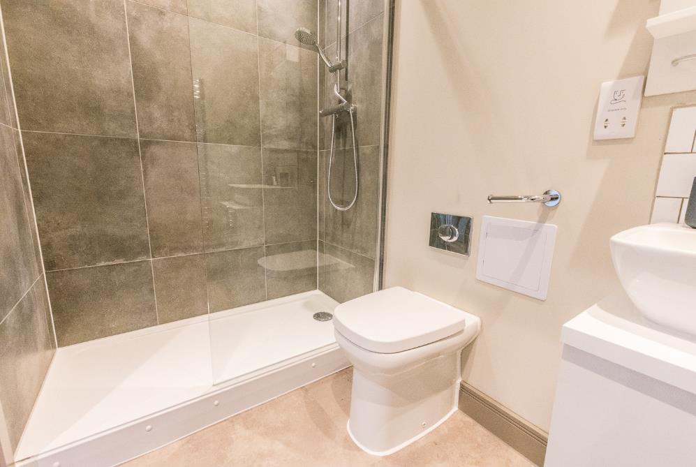 Glasgow Room in a Shared Flat, Thornwood Avenue, G11 To Rent Now