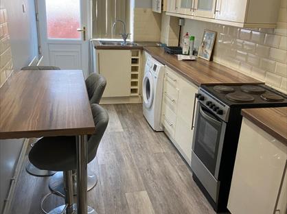 3 Bed Terraced House, Post Office Road, WF7