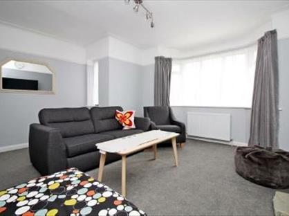 2 Bed Maisonette, Springfield Close, HA7
