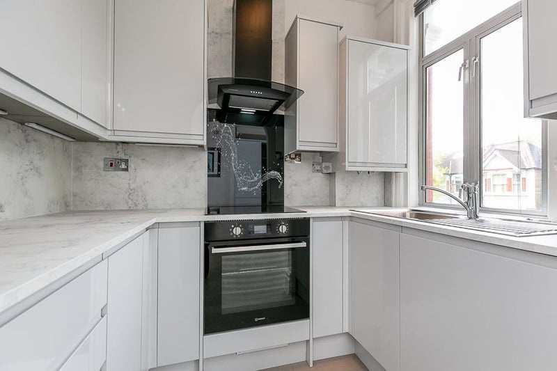 London 3 Bed Flat, Agnes Road, W3 To Rent Now for £2,650.00 p/m