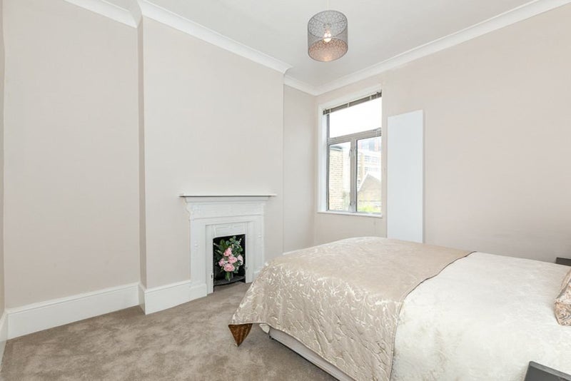 London 3 Bed Flat, Agnes Road, W3 To Rent Now for £2,650.00 p/m