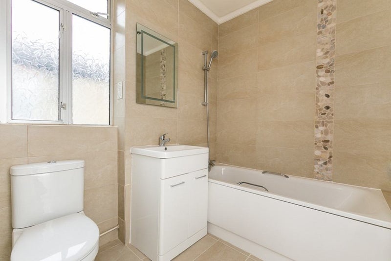 London 3 Bed Flat, Agnes Road, W3 To Rent Now for £2,650.00 p/m