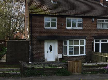 3 Bed Semi-Detached House, Fairbairn Road, SR8