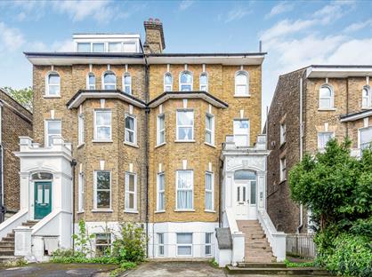 1 Bed Flat, Footscray Road, SE9