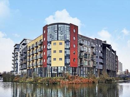 2 Bed Flat, Omega Works, E3