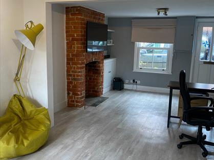 2 Bed Terraced House, Albert Street, HP23