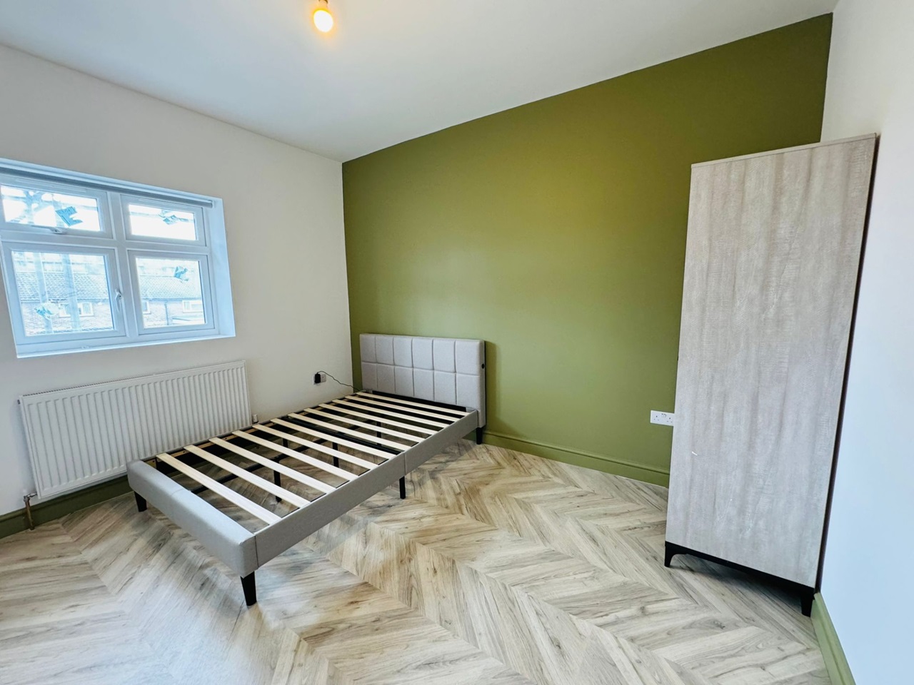 Tilbury Room in a Shared House, Tilbury, RM18 To Rent Now for £650.