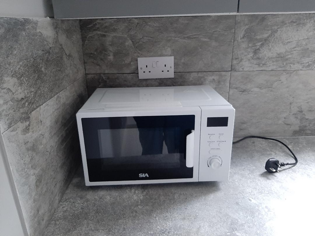 Hanwell London Studio Flat, Framfield Road, W7 To Rent Now for £950