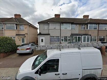 3 Bed Semi-Detached House, Third Avenue, RM10