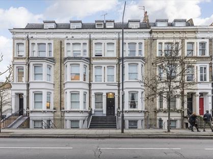 Studio Flat, Ref: 2026 - 102Wr 41 Warwick Road, SW5