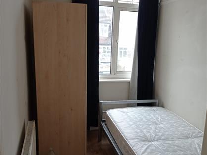 Bedsit, Hillcrest Road, BR1